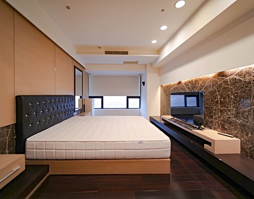 鼎宇美術館★景觀雙主臥★超級大坪數★車位可另租 - Image 2