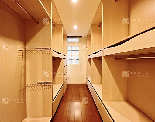 西區稀有透天別墅/有車庫可報稅 - Image 13