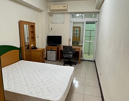 小資族首選~獨立洗衣機溫馨套房~竹科清交大 - Image 1