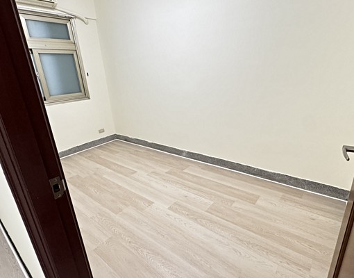 (本案自租,仲介勿擾)一層一戶,大公寓四樓,近榮星花園 - Image 6