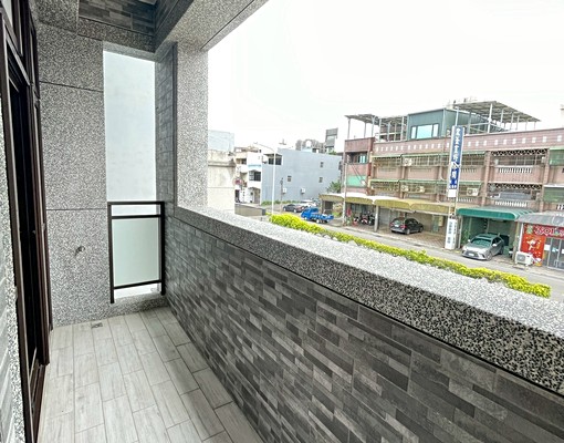 新成屋》一層一戶三房~可工作室辦公室,可商業登記 - Image 9