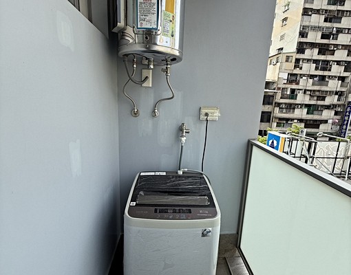 房管家Ｃ-光華夜市電梯套房/可請租捕 - Image 3