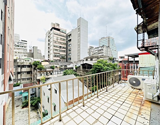 大橋頭捷運/迪化商圈，正4房，雙衛浴，前後陽台 - Image 14