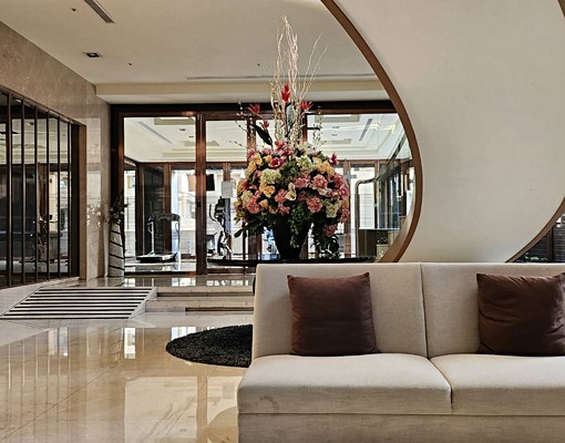 七期霞飛道全新裝潢3+1房(租金含管) - Image 4