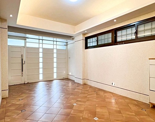 自由市場獨棟電梯透天分層出租/1樓店面 - Image 2