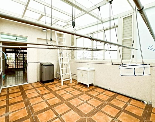 自由市場獨棟電梯透天/套房出租 - Image 6