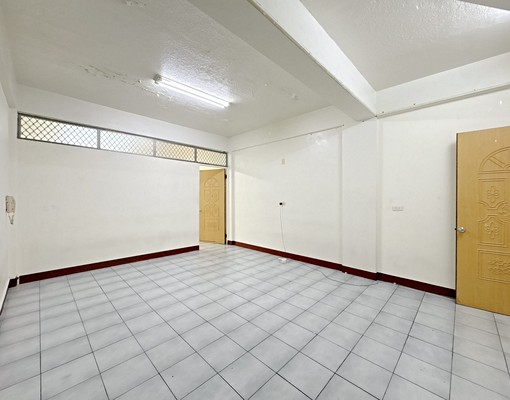 電梯大空間|自住或工作室皆可|可租補|可寵 - Image 1