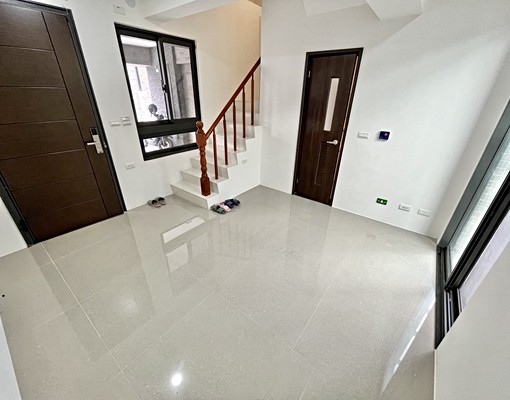 中科園區台中機場🌟全新完工整棟共5樓4房🌟可租補/雙車位 - Image 5