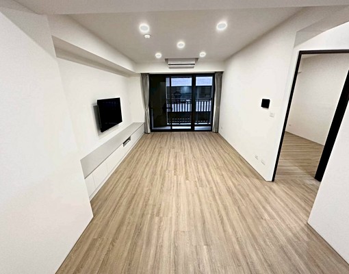 全新未入住3房含平面車位可租補超划算 - Image 3