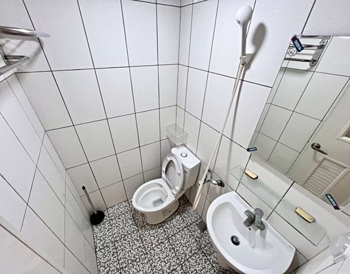 近車站✅可租補✅小資首選✅電梯✅陽台獨洗✅子母車✅飲水機✅ - Image 2