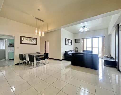 中華路大空間四房平車｜家具齊全｜隨時可入住 - Image 1