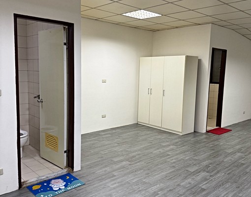 南港路二段物超所值交通便利吉屋出租 - Image 1