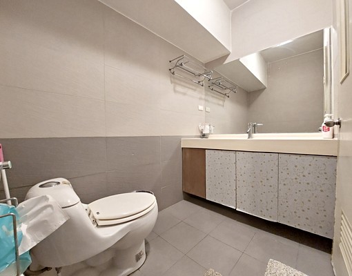 草悟道公益路商圈高樓景觀免整理3+1房大空間,可租補,短租可 - Image 14