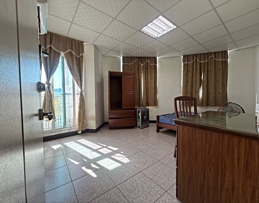 國光路肯德基附近大里路上優質套房 - Image 1