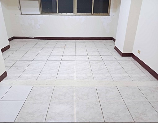 梧棲區店面住家二合一可營業登記黃金店面 - Image 10