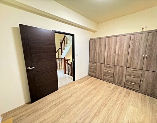 近龍井|獨棟四房美墅🏡雙平面車位⭐子母車社區管理🔥秒殺 - Image 8