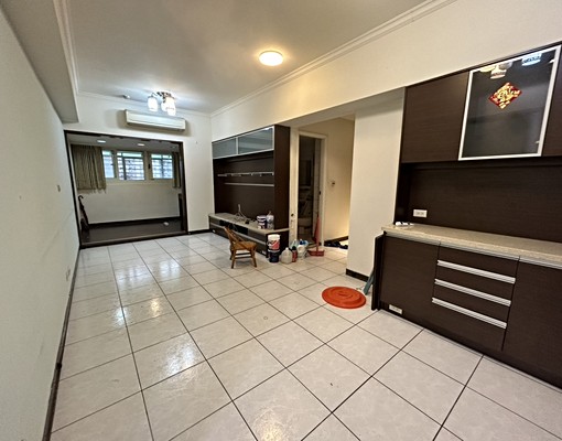 菜寮捷運三房車(永慶曾莉萍) - Image 2