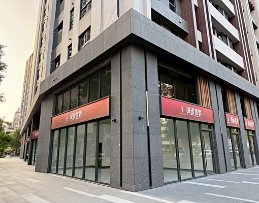 ★河堤商圈★全新醒目三角窗G3店面+平車 - Image 1