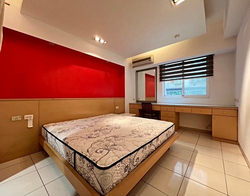 泰山國中旁電梯兩房/含家具家電/可租補/可入籍 - Image 4