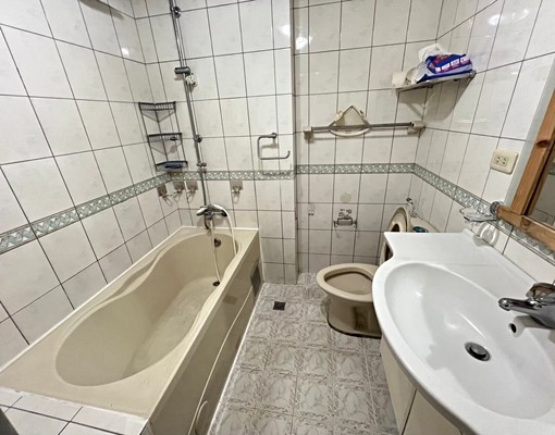 泰山國中旁電梯兩房/含家具家電/可租補/可入籍 - Image 6