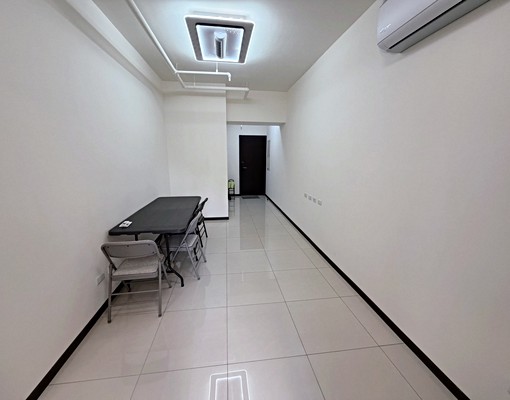 【學士花園】→採光好三房，含車管，可租補 - Image 3