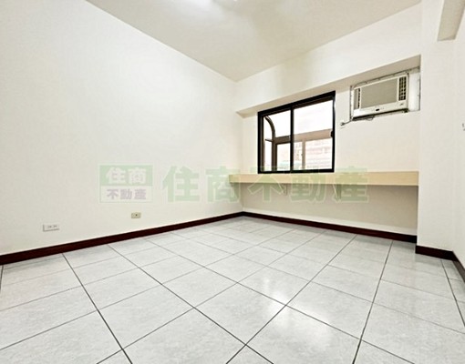 含管🔴龍安國豐六街🟠美3房🟠可寵 - Image 5