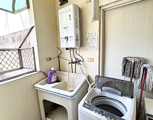 可報稅可租補/近大遠百電梯套房/只求好租客 - Image 14