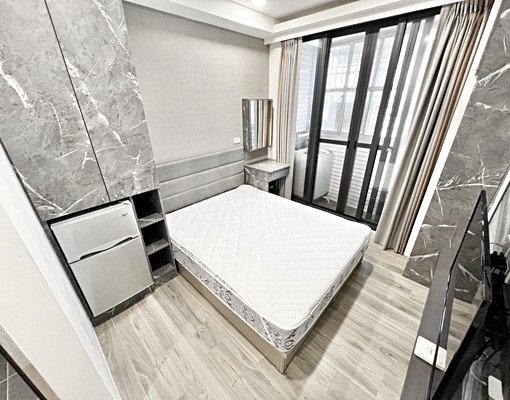 天天聽你碎碎念💖木質地板系統裝潢陽台獨洗🌈逢甲小資質感 - Image 1