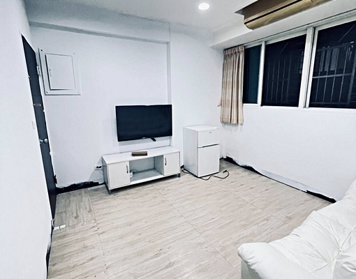 屋主自租-幸福佳瑪商圈-電梯大套房 - Image 1