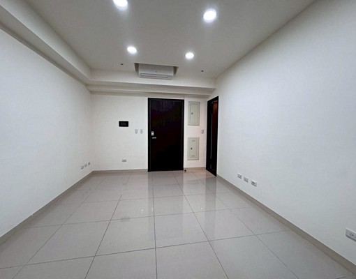 鼎山家樂福兩房兩衛含車位可補可寵 - Image 9