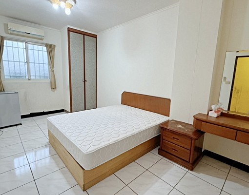 可租補/北屯電梯套房/子母車~獨立衛浴/投幣洗衣機大陽台共用 - Image 1