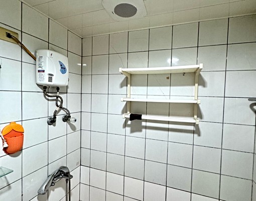 世紀星鑽❤️大套房附變頻冷氣.家具家電可議 - Image 13