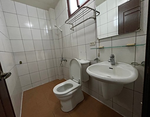 近龍潭市場運動公園/大套房/禁菸/租金可議 - Image 5