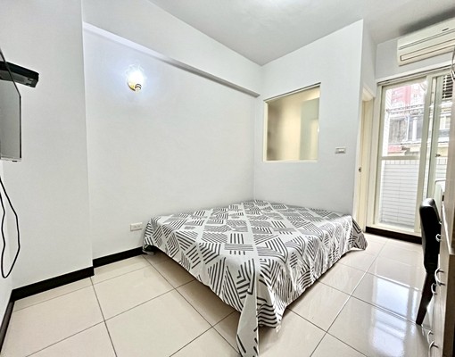 超近中國醫✨陽台獨洗✨小資首選✨採光極佳✨高級流理臺 - Image 1