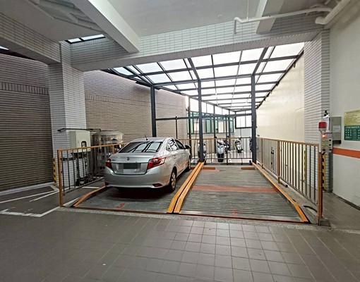 公園涵靜2三房車位出租 - Image 13