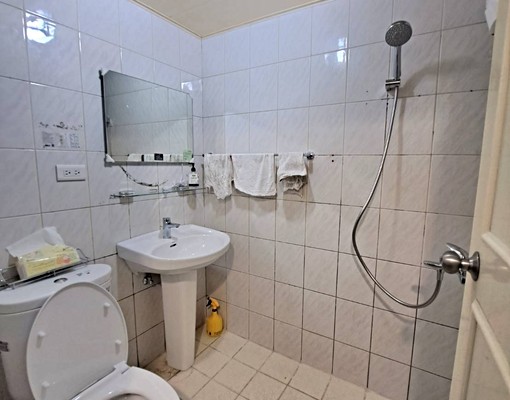 捷運站旁/高級家電/TOTO衛浴/社宅租補免仲/汽車/意志力 - Image 2