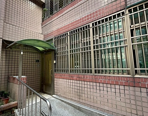 千霈租屋🧧《南屯區》台中天下3房休旅車位💥歡迎租補🉑寵 - Image 1