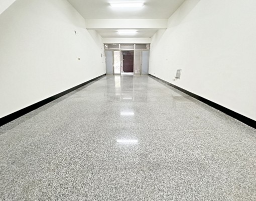 北區近大港國小稀有大坪數挑高4房住辦合一 - Image 5