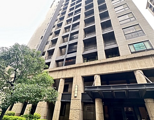 星鴻社宅可租補/市區四房拎包即可入住 - Image 1