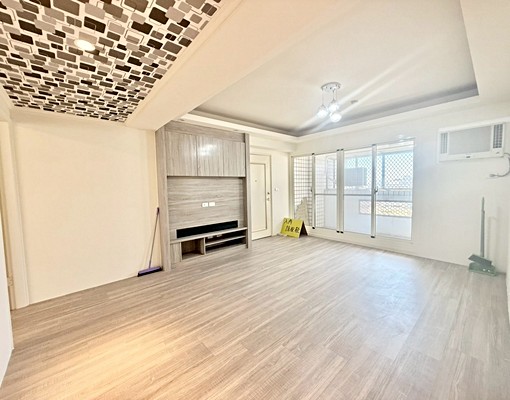 西屯東海工業區大三房可租補含管 - Image 2