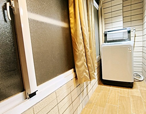 高雄火車站捷運.火車.台電陽台大套房 - Image 8