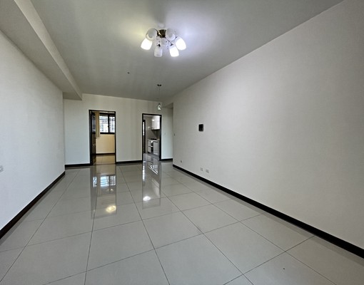 可租補有囍學區方正雙陽台三房車 - Image 8