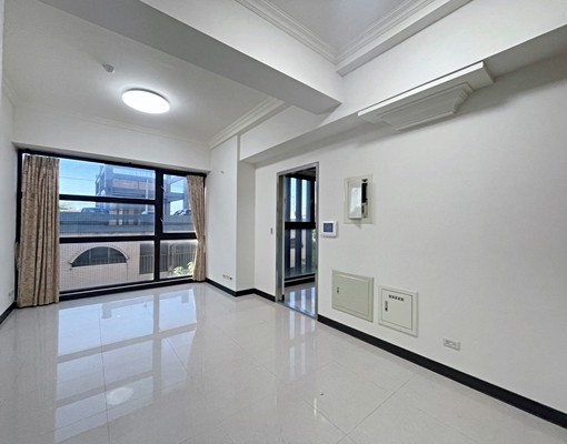 板橋車站,邊間大面採光正2房,可租車位可寵 - Image 3