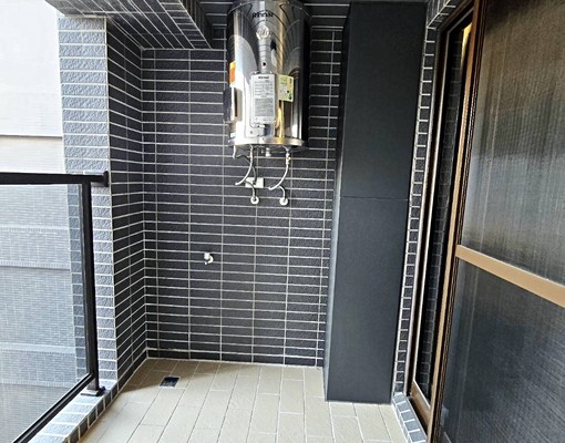 苓雅全新1+1房一廳~含管可租補!皇普摩天100 - Image 8