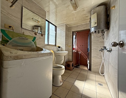 五泰小菁-免仲介費可租補-三代同堂適 - Image 2