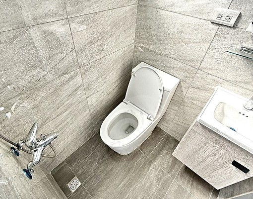 南區東區💕小資省錢套房✨衛浴開窗💕陽台獨洗曬 - Image 10