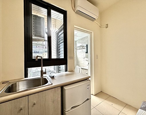 南區東區💕小資省錢套房✨衛浴開窗💕陽台獨洗曬 - Image 15