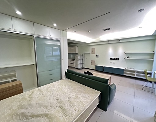 可寵!mycity!可開伙!巨城旁大套房!一卡皮箱直接入住 - Image 4