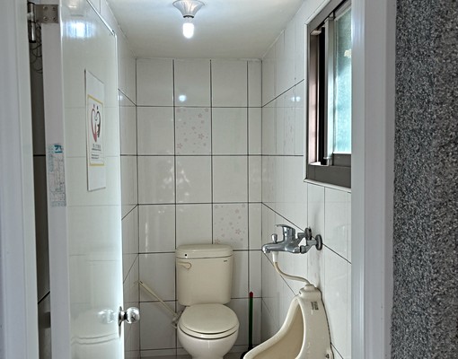 大同路中興路口~辦公室美容美體外勞宿舍~2樓 - Image 8