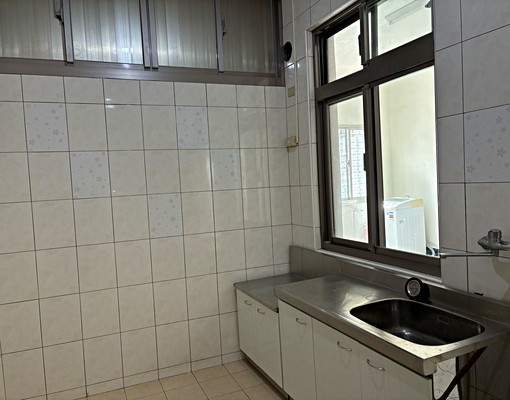 大同路中興路口~辦公室美容美體外勞宿舍~2樓 - Image 6